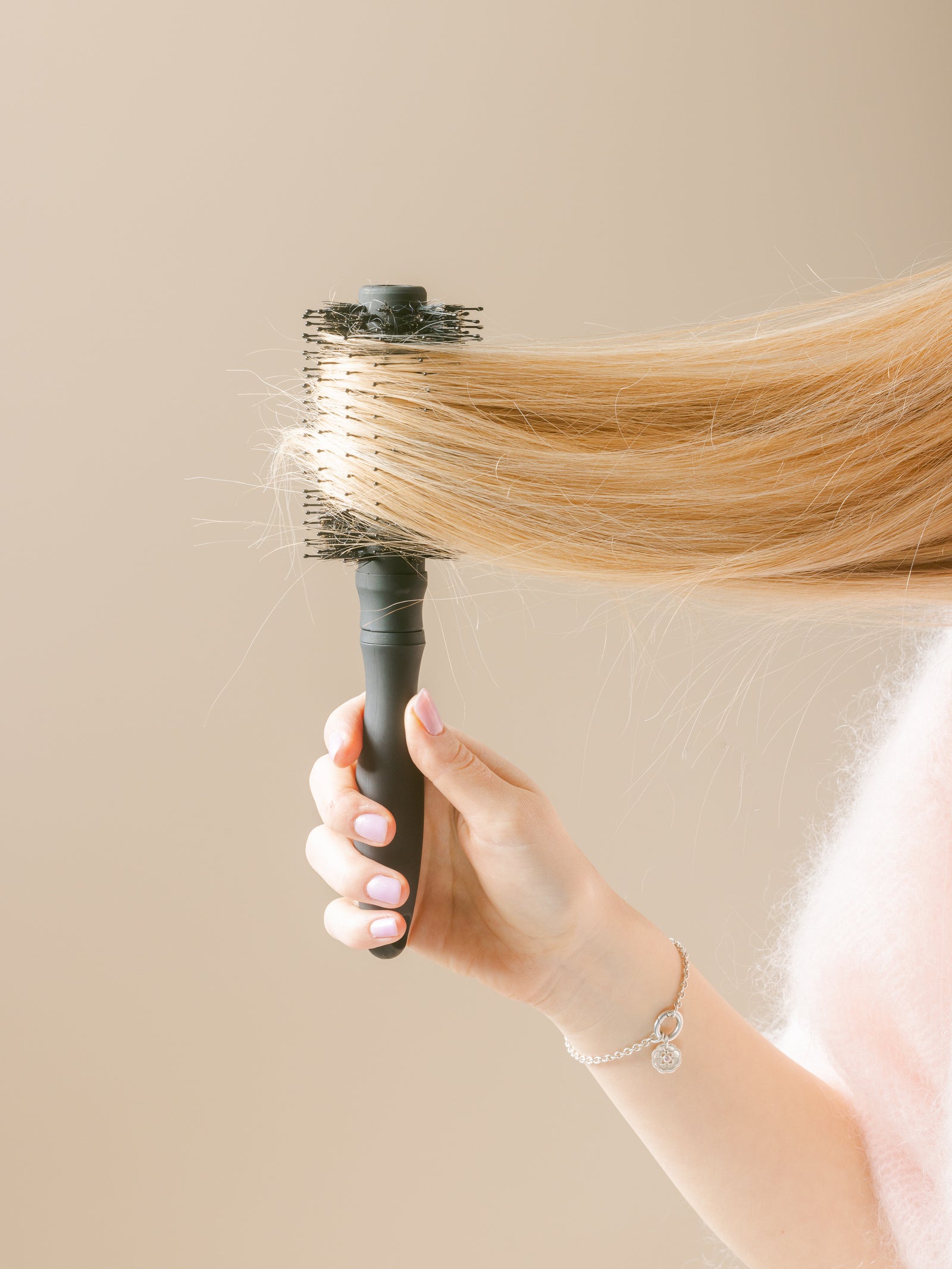 Peruukin sovitus kotona